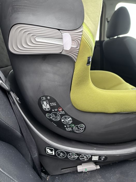 Scaun auto rotativ Cybex Sirona Gi i-Size Plus Green