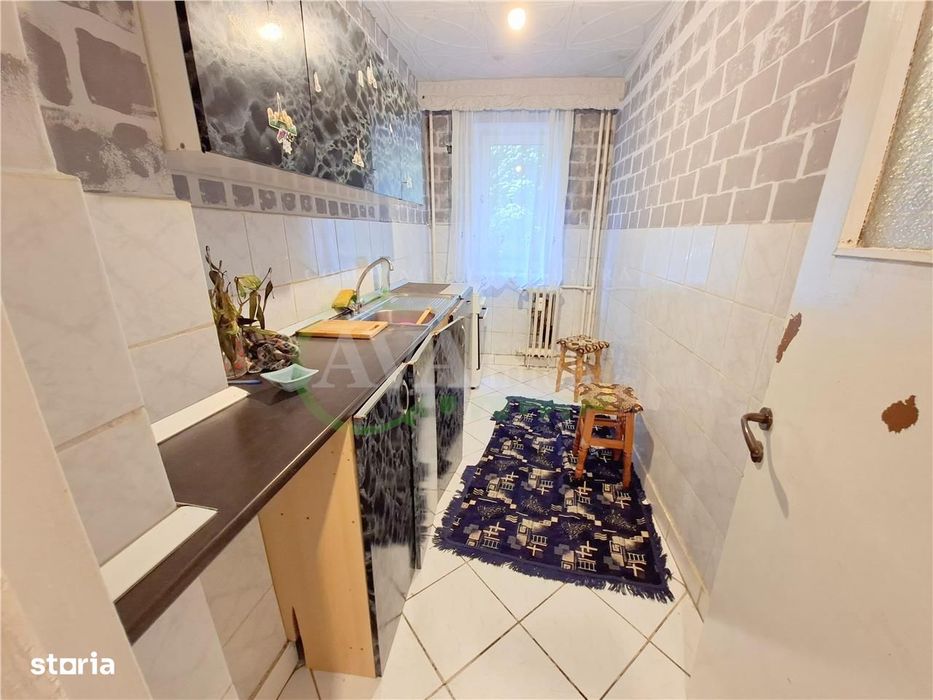 Apartament 3 decomandate, etaj 1, zona Narcisa