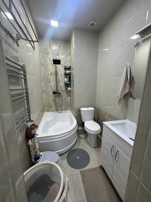 Продаётся 3х комн квартира на 6 этаже Ор-р Гор больница