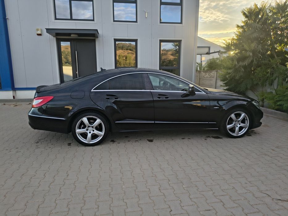 MERCEDES-BENZ CLS 2011 — imagine 3