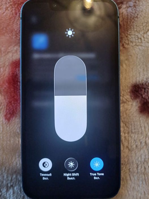 Айфон 13 мини в хорошем состоянии