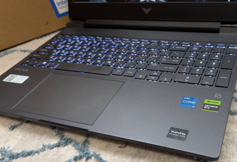 Игровой ноутбук HP VICTUS/i5-13500H/RTX3050 6гб/ОЗУ 16гб/SSD 512гб