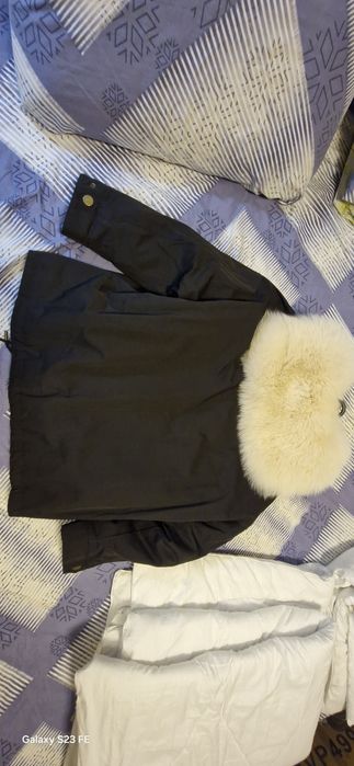 Продаю парку с натуральный мехом