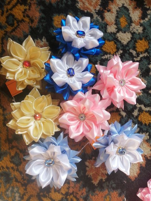 Праздничные заколки, бантики и брошки. Эксклюзив,ручная работа