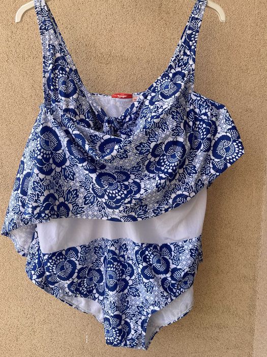 НОВ!Дамски бански костюм Millers,две части в едно