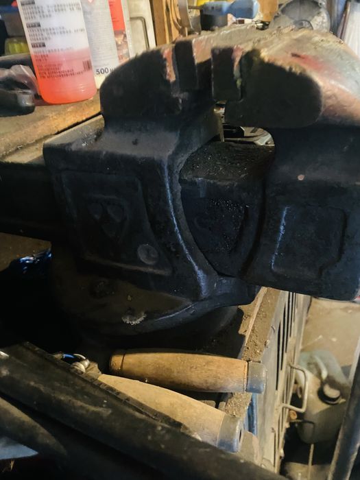 Тиски слесарные СССР 250 мм