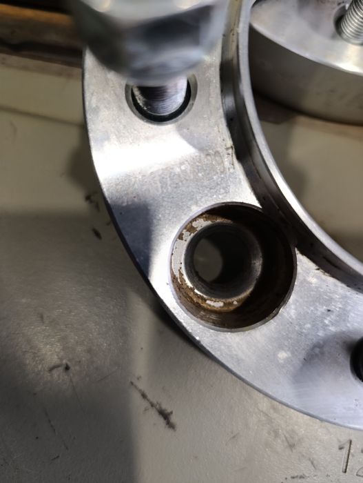 Фланци за Сузуки Витара 5х139.7 , Джими