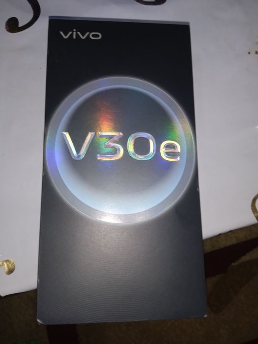 Телефон новый vivo 30e
