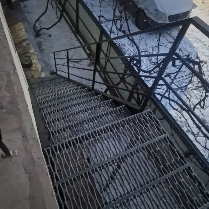 Scari metalice galvanizate