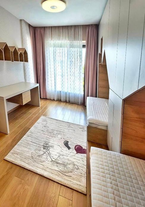 Дава се под наем Тристаен апартамент в Пловдив, Център - 126 кв.м за 997.05 € - Снимка #5