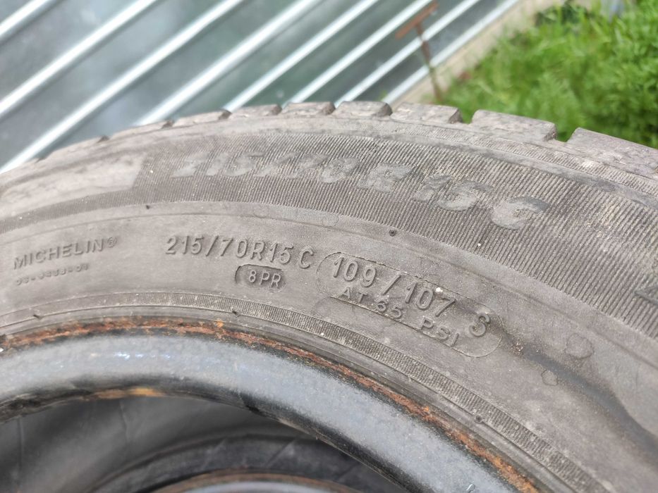 4бр Летни гуми за бус 215 70 15 С - Michelin