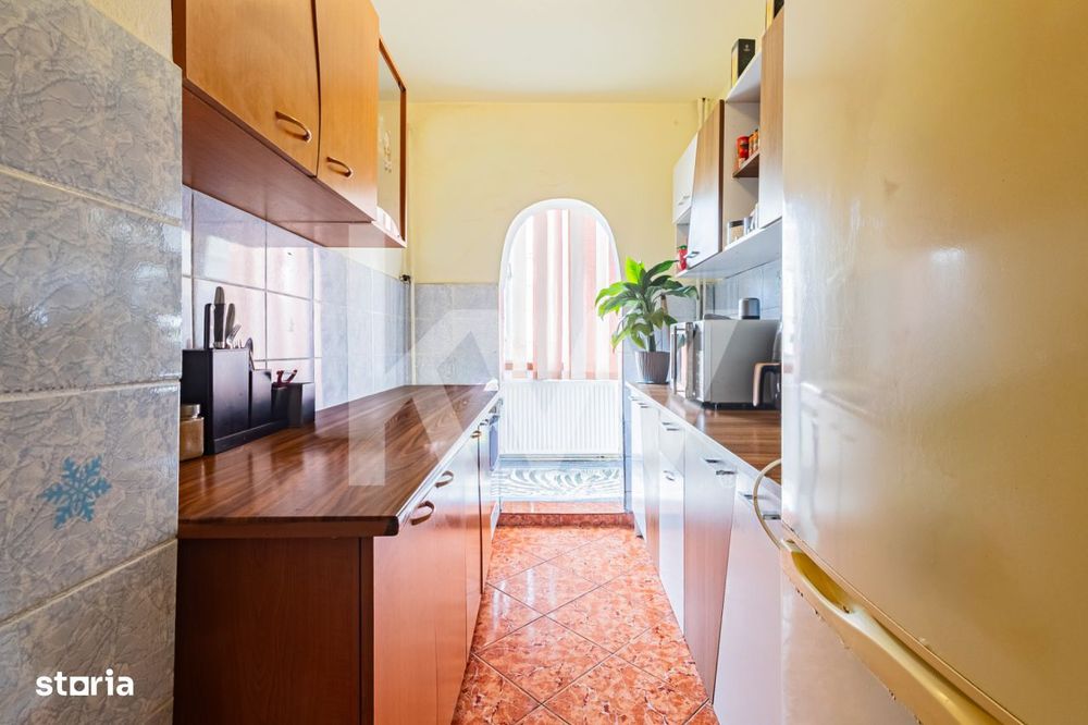 Apartament 3 camere de vanzare -Bartolomeu — fotografia 1