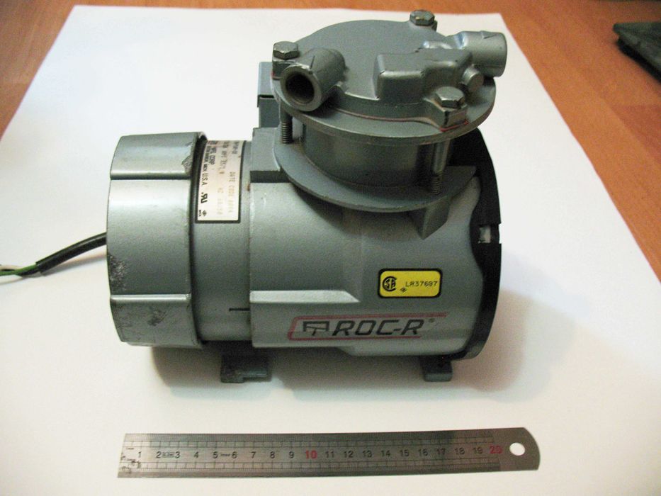 compresor / pompă vid Gast – fara ulei