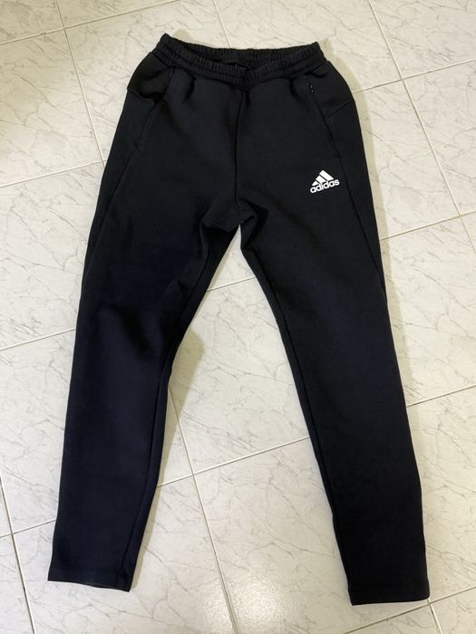 ОригиналноAdidas спортно долнище
