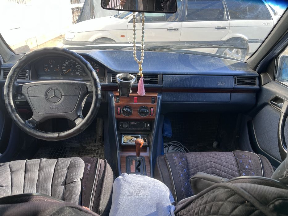 Машина продаётся