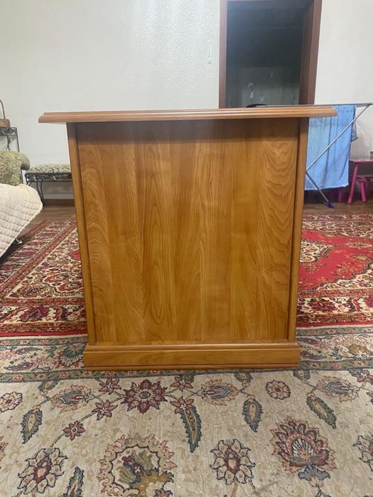 Продам компьютерный стол