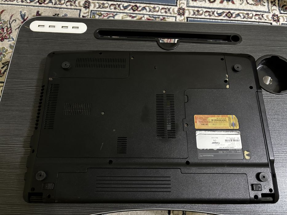 Продают ноутбук в хорошем состояние