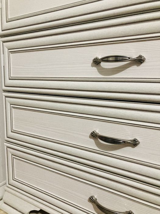 Продаётся комод Tiffany (Anrex)