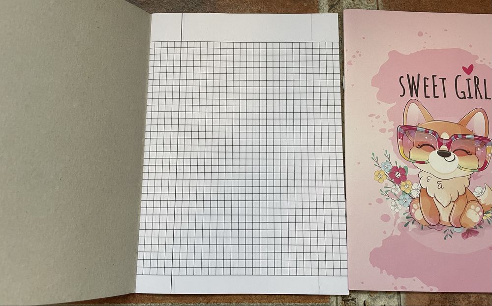 Тетрадки с малки и големи квадратчета