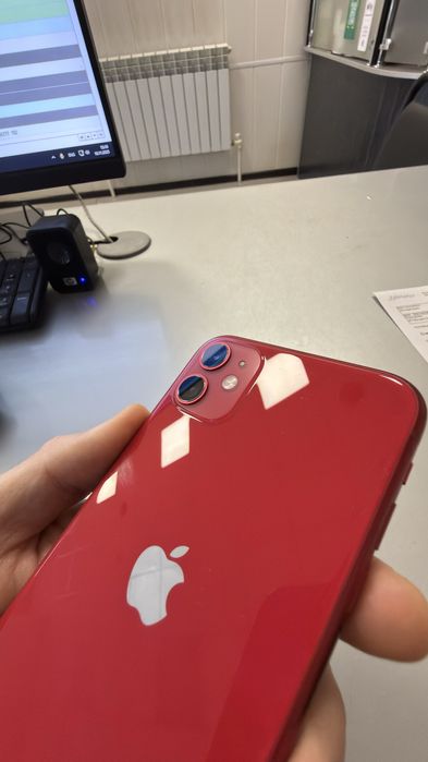 Продам IPHONE 11
