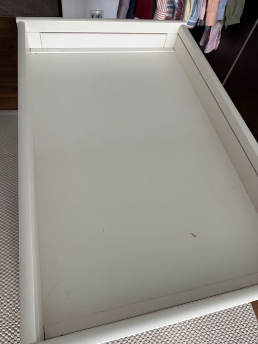 Masa de înfășat Ikea din lemn masiv cu saltea