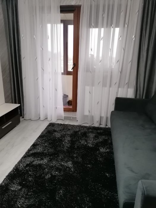 Închiriez apartament regim hotelier