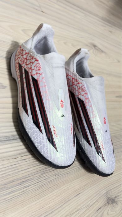 Футболни обувки 32 (стоножки) ADIDAS F50