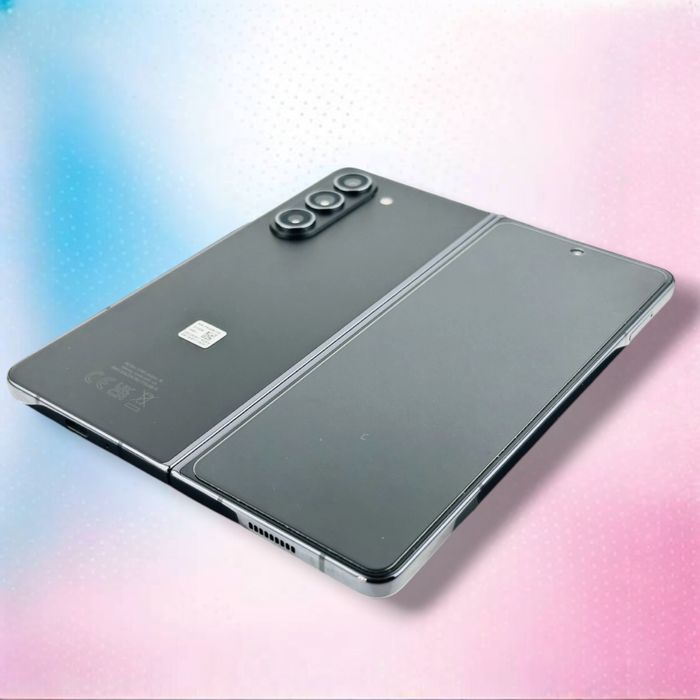 Samsung Galaxy Z Fold 5 5G 256GB 12RAM Black Перфектен! Гаранция!