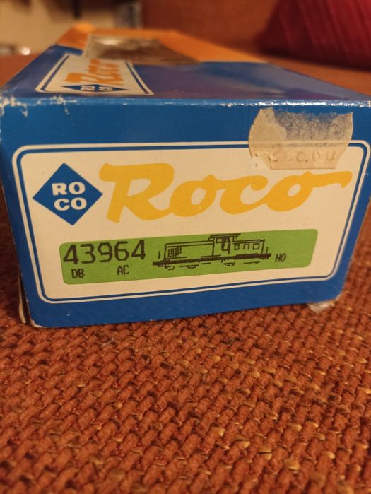 Vând locomotivă HO ROCO V100 AC