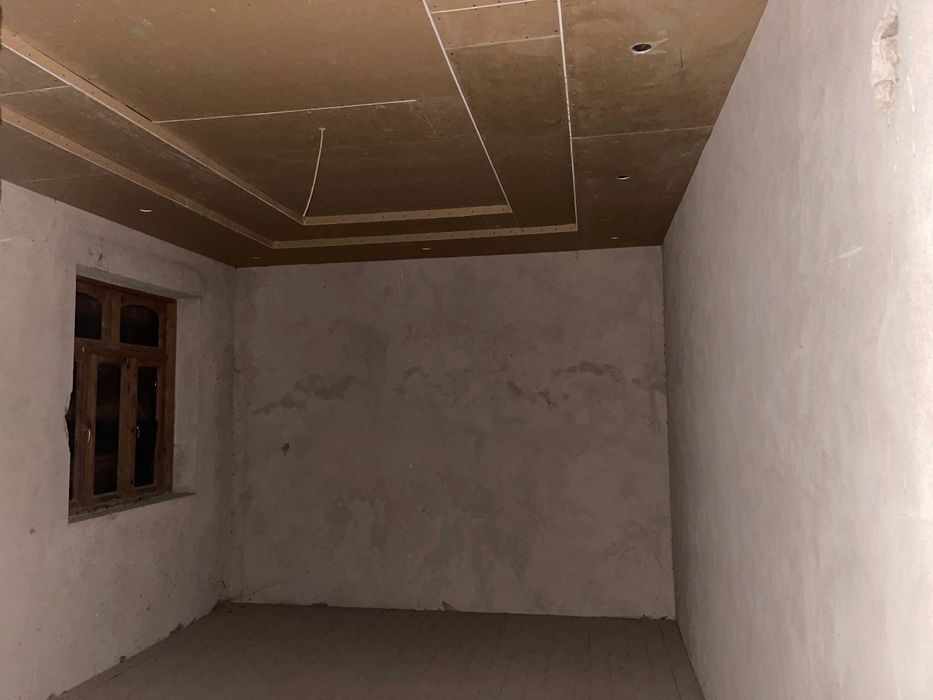 Арентр  Кушчи, парчайуз, 5 - Чи