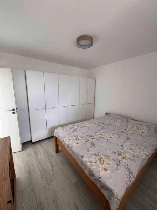 Dau in chirie casa