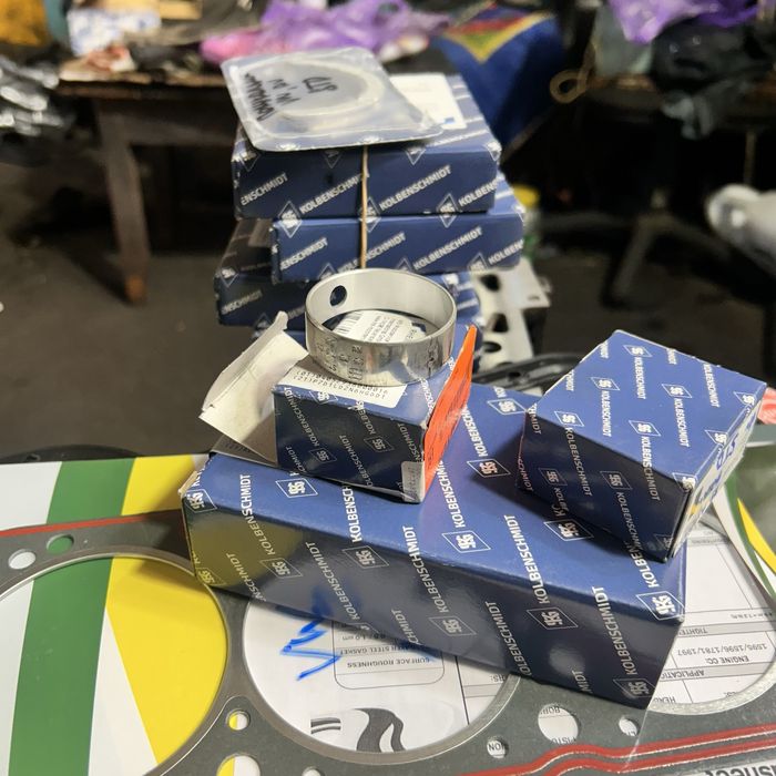 Двигатель гольф,ауди,венто,пассат 1.8 abs моно