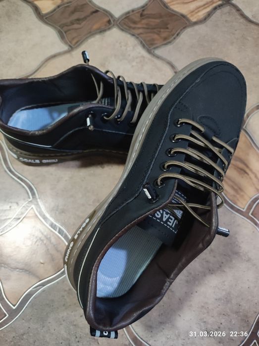 туфли классические кроссовки новые