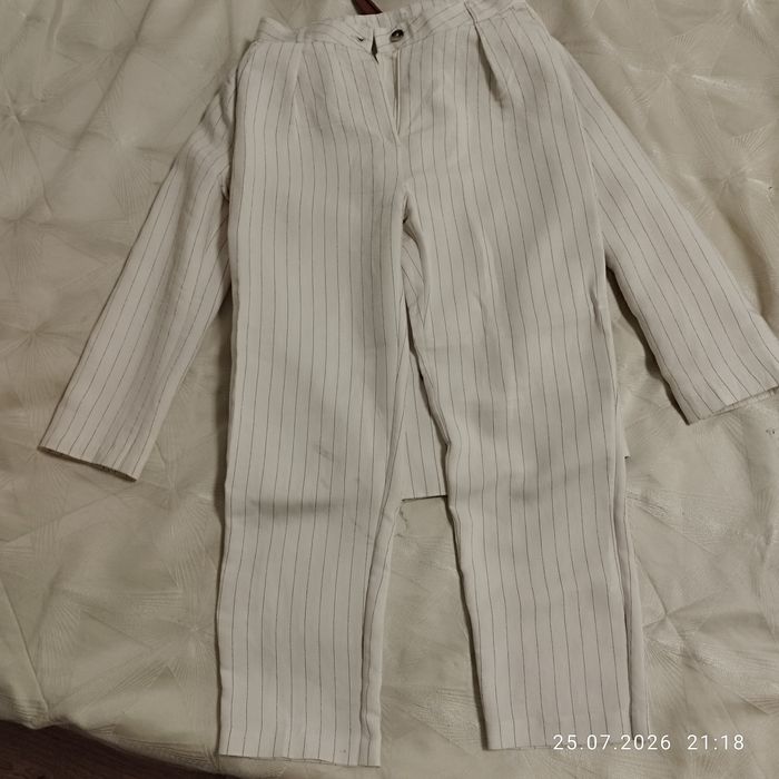 Продам женский костюм
