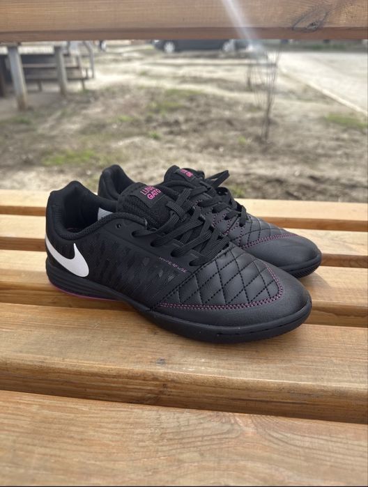 Продается Nike Lunar Gato 36 размер