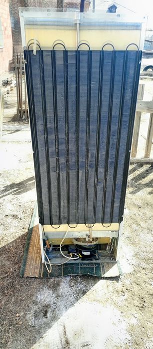 Холодильник рабочий хороший