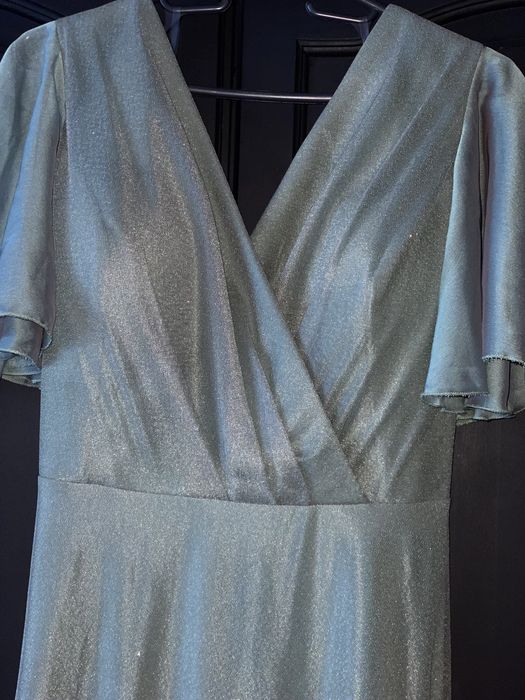 Официална дълга рокля цвят шам фъстък