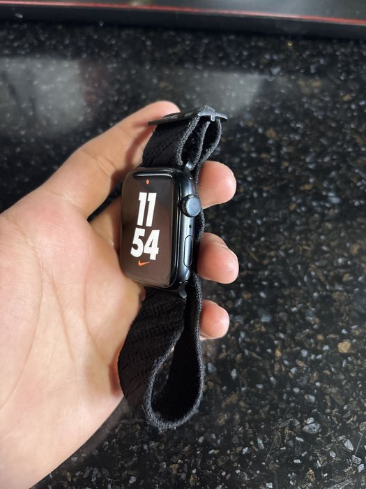 apple watch SE 2 поколение