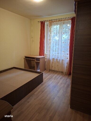 Apartament 4 camere Militari Gorjului etaj 3/8