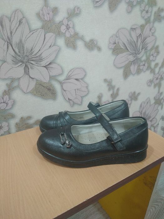 Туфли на девочку