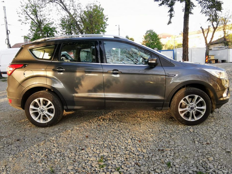 FORD Kuga 2019 — imagine 3