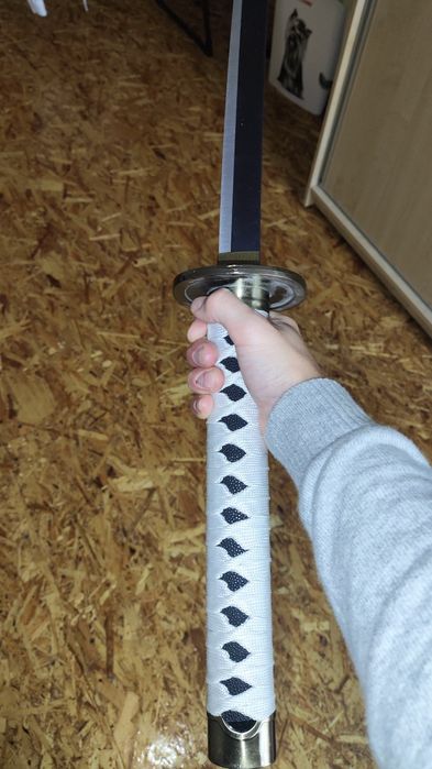 Железная катана в магазинном состоянии