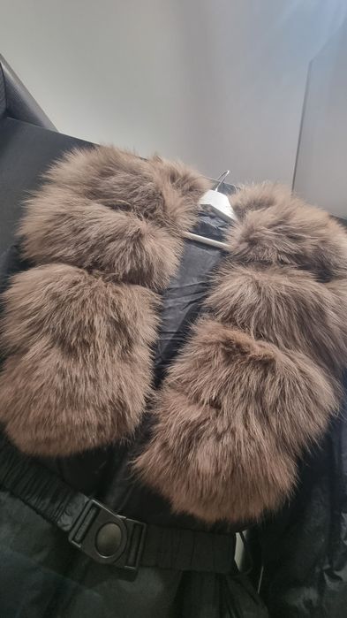 Geaca cu guler din  blana naturala