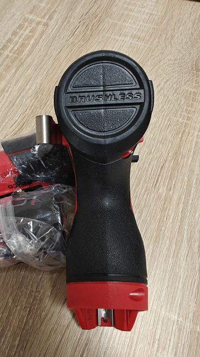 Impact m12 hexagonal modelul nou sub-compact  de USA