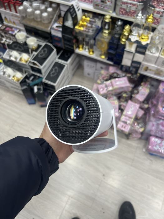 Смарт Проектор HY300