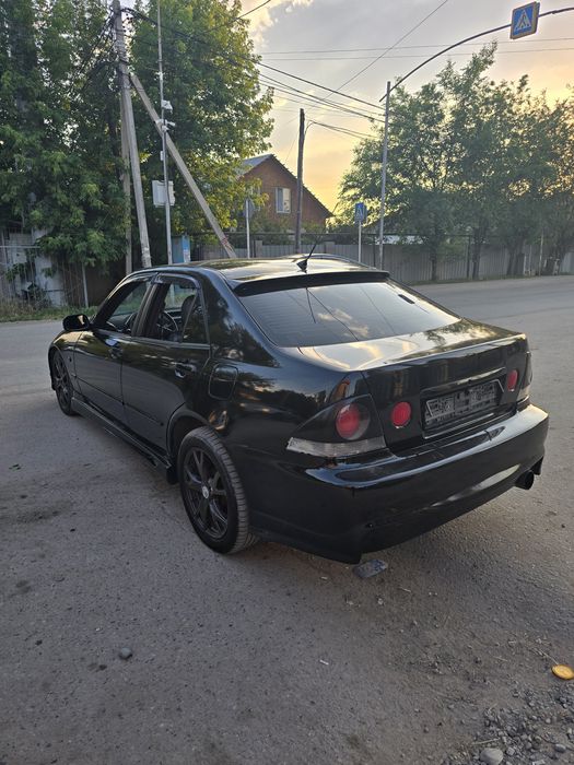 Lexus is300 в рассрочку!