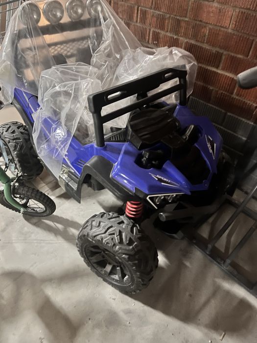 Продам детскую машину