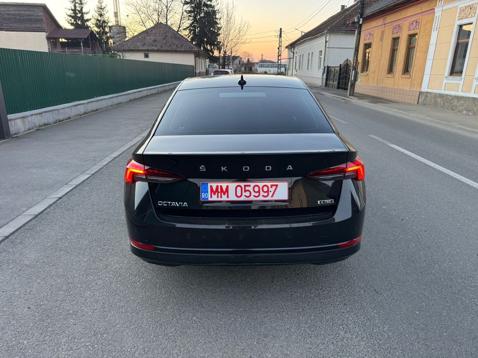Skoda Octavia 11/2022 automat Rar efectuat