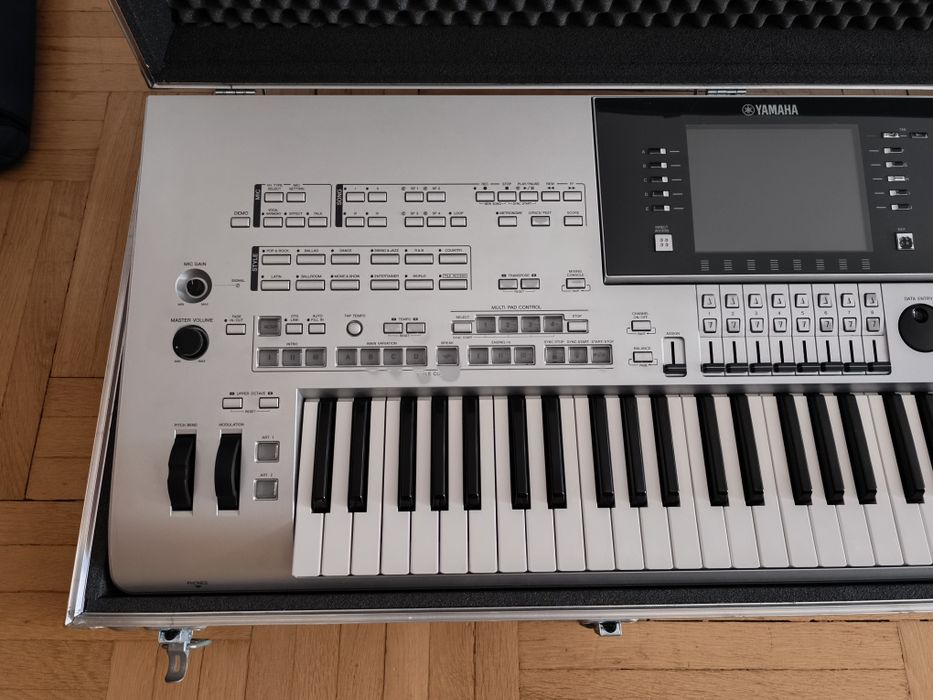 Yamaha Tyros 4,memorie RAM(1 GB)