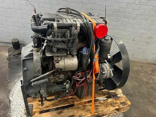 Motor complet OM924LA Mercedes-Benz Euro 5 - Piese de motor Mercedes